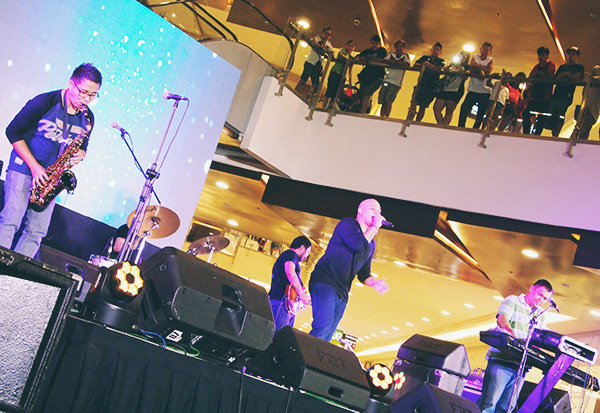 south border free concert